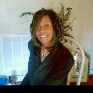 Meet your Posher, Cynthia